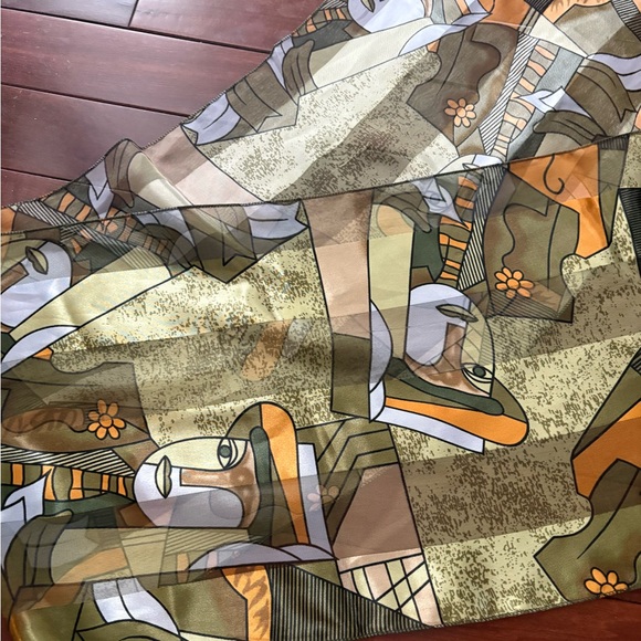 Abstract Patterned Women’s Scarf - Picture 2 of 4